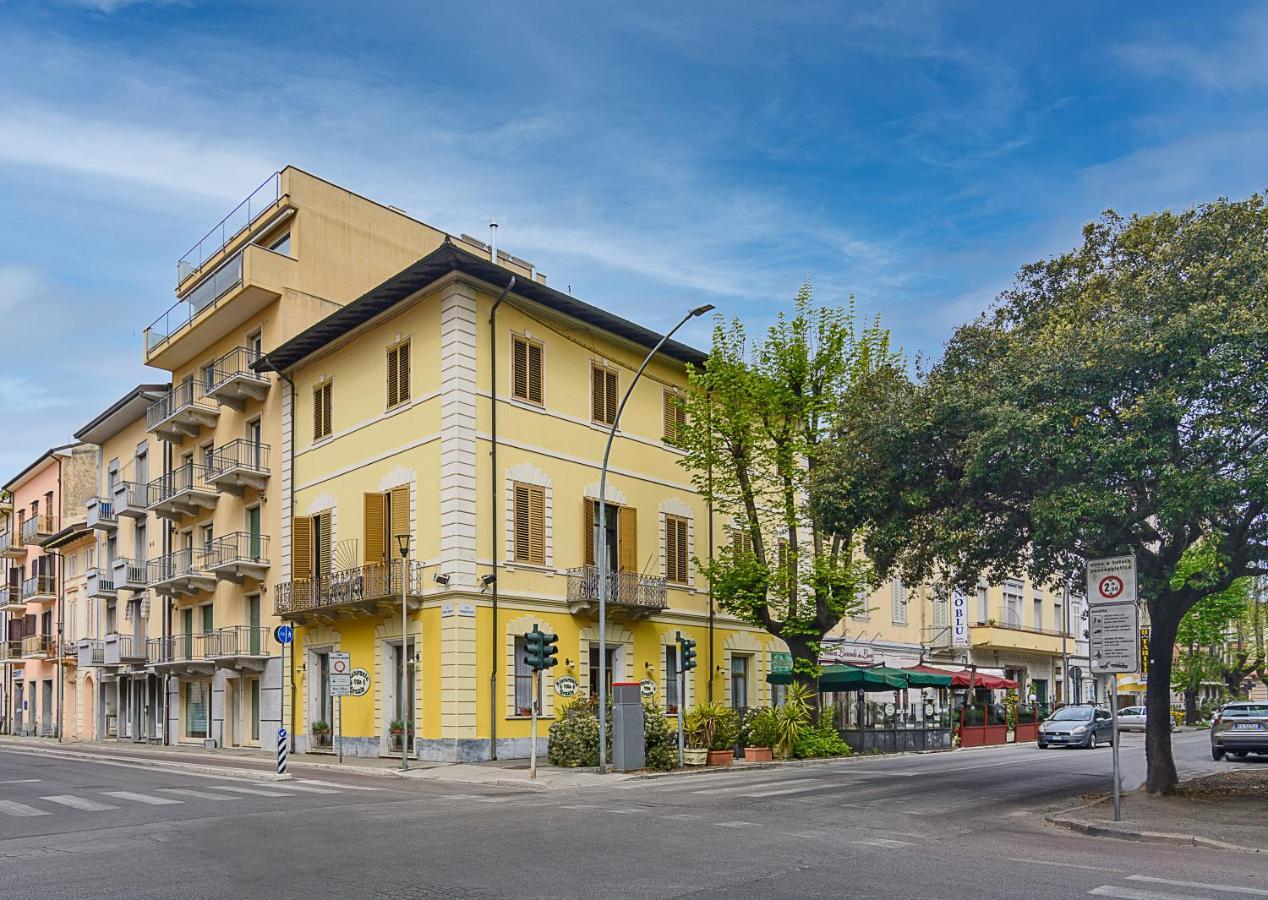 Grazia 2* Viareggio