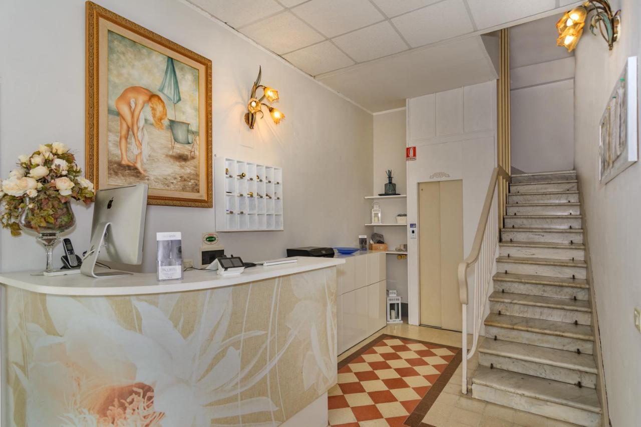 Grazia 2* Viareggio